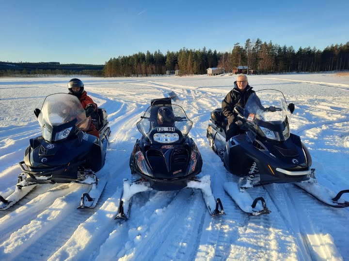 Vi spårar på Skålsjön!